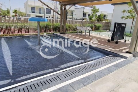 Vila na Yas Island, Abu Dhabi, SAE 3 ložnice, 311.7 m² Č.: 550275 - fotografie 15