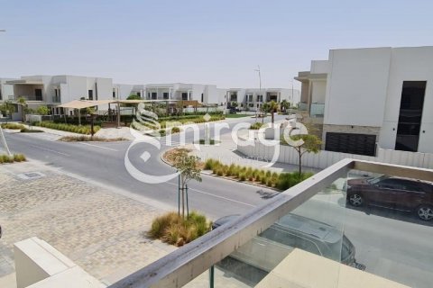 Vila na Yas Island, Abu Dhabi, SAE 3 ložnice, 311.7 m² Č.: 550275 - fotografie 2