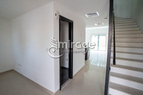 Shtëpi në qytet në Al Reef, Abu Dhabi, Emiratet e Bashkuara Arabe 2 dhoma gjumi, 117.2 m2. № 550177 - Foto 6