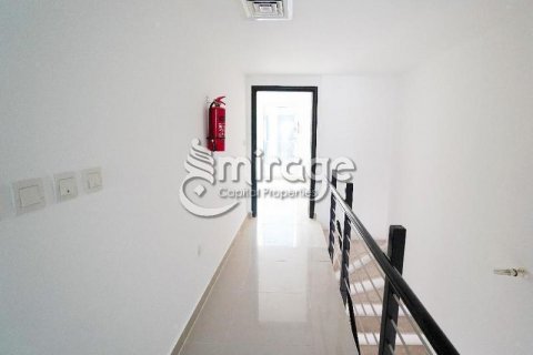 Shtëpi në qytet në Al Reef, Abu Dhabi, Emiratet e Bashkuara Arabe 2 dhoma gjumi, 117.2 m2. № 550177 - Foto 8