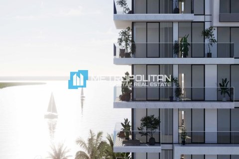 Apartment on the Yas Island, Abu Dhabi, UAE 39.2 sq.m. № 572878 - photo 2
