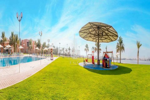Vilë në Abu Dhabi Gate City, Emiratet e Bashkuara Arabe 4 dhoma gjumi, 297.2 m2. № 577774 - Foto 2