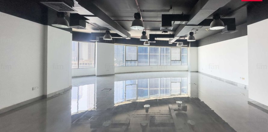 Kancelarija u Business Bay, Dubai, UAE 105.7 m2 Br. 624954