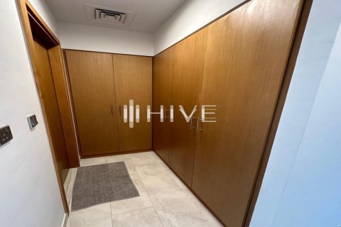 Вилла Dubai Land, Дубай, БАӘ-да 3 жатын бөлмелер, 160.9 м² № 556481 - фото 7