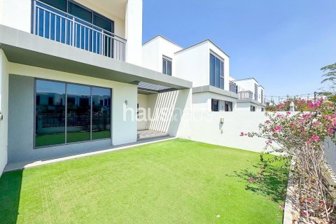 Vilë në Dubai Hills Estate, Dubai, Emiratet e Bashkuara Arabe 3 dhoma gjumi, 197 m2. № 627120 - Foto 2