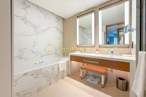 Apartment in Downtown Dubai (Downtown Burj Dubai), Dubai, UAE 2 bedrooms, 117 sq.m. № 592498 - photo 9