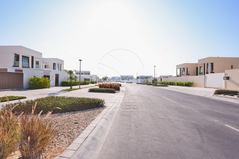 Vila v Abu Dhabi, SAE 4 ložnice, 876 m² Č.: 615807 - fotografie 2