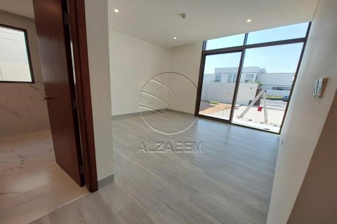 Vila v Abu Dhabi, SAE 4 ložnice, 876 m² Č.: 615807 - fotografie 5