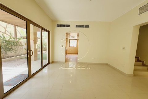 Vila v Al Raha Gardens, Abu Dhabi, SAE 3 ložnice, 253 m² Č.: 615459 - fotografie 13