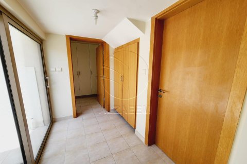 Vila v Al Raha Gardens, Abu Dhabi, SAE 3 ložnice, 253 m² Č.: 615459 - fotografie 9