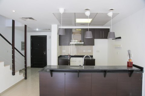 Řadový dům v Al Reef, Abu Dhabi, SAE 3 ložnice, 174.5 m² Č.: 550732 - fotografie 5