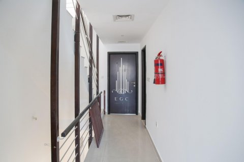 Řadový dům v Al Reef, Abu Dhabi, SAE 3 ložnice, 174.5 m² Č.: 550732 - fotografie 8