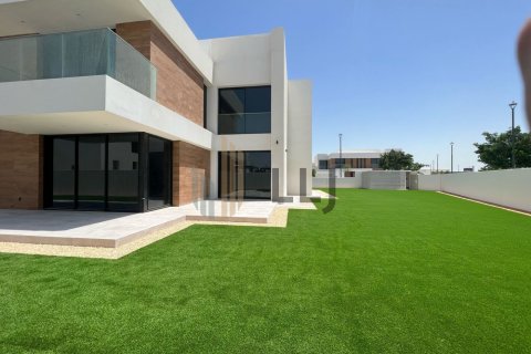 阿联酋 Abu Dhabi Saadiyat Island 待租 : 5 卧, 614.1 平方米 , 编号596683 - 照片 1
