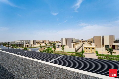 Řadový dům v Dubai, SAE 3 ložnice, 140.6 m² Č.: 632778 - fotografie 16