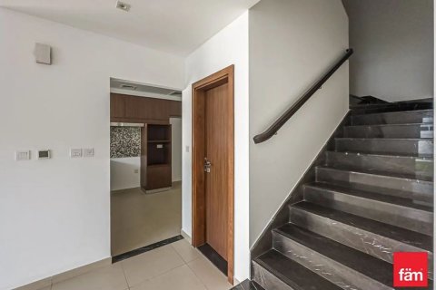 Shtëpi në qytet në Dubai, Emiratet e Bashkuara Arabe 3 dhoma gjumi, 161 m2. № 632777 - Foto 4