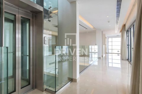 Land in Dubai, UAE 784 sq.m. № 602728 - photo 13