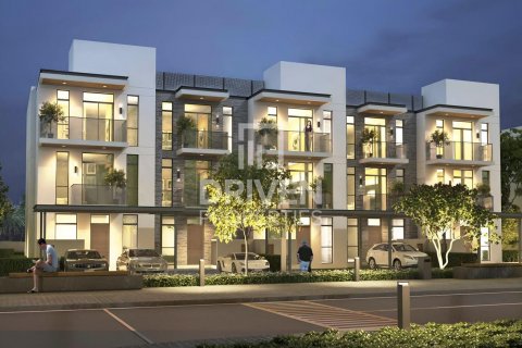 Land in Dubai, UAE 784 sq.m. № 602728 - photo 7