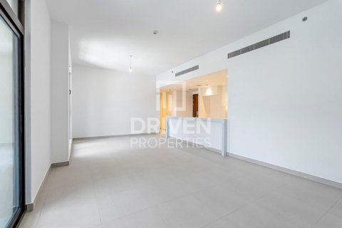 Apartment in Umm Suqeim, Dubai, UAE 3 bedrooms, 179 sq.m. № 602730 - photo 3