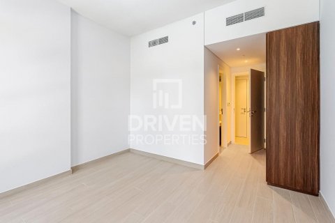 Apartment in Umm Suqeim, Dubai, UAE 3 bedrooms, 179 sq.m. № 602730 - photo 19