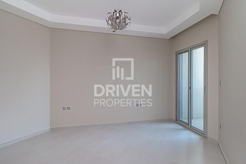 Apartment in Umm Al Sheif, Dubai, UAE 2 bedrooms, 120 sq.m. № 603730 - photo 5