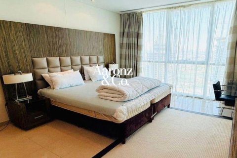 Jumeirah Lake Towers, Dubai, UAE의 아파트 침실 2개, 120제곱미터 번호 711049