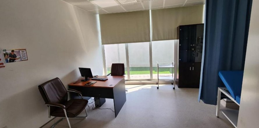 Vila v Al Karama, Abu Dhabi, SAE 9 ložnice, 994 m² Č.: 594761