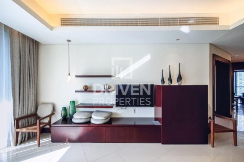 Apartment in Downtown Dubai (Downtown Burj Dubai), UAE 2 bedrooms, 172 sq.m. № 602074 - photo 10