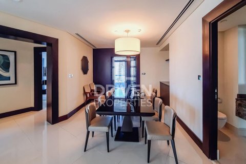 Apartment in Downtown Dubai (Downtown Burj Dubai), UAE 2 bedrooms, 172 sq.m. № 602074 - photo 3