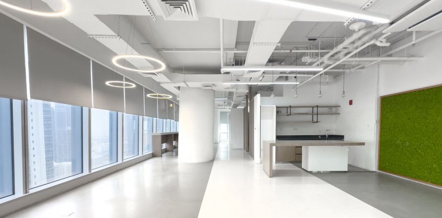 Zyrë në Business Bay, Dubai, Emiratet e Bashkuara Arabe 984 m2. № 591192