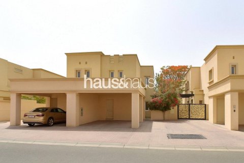 Villa in The Springs, Dubai, UAE 2 bedrooms, 162 sq.m. № 625368 - photo 1