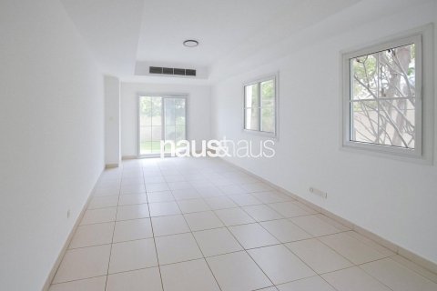 Villa in The Springs, Dubai, UAE 2 bedrooms, 162 sq.m. № 625368 - photo 4