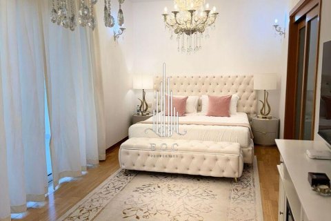 Villa in Khalifa City, Abu Dhabi, UAE 4 bedrooms, 324.3 sq.m. № 547217 - photo 4