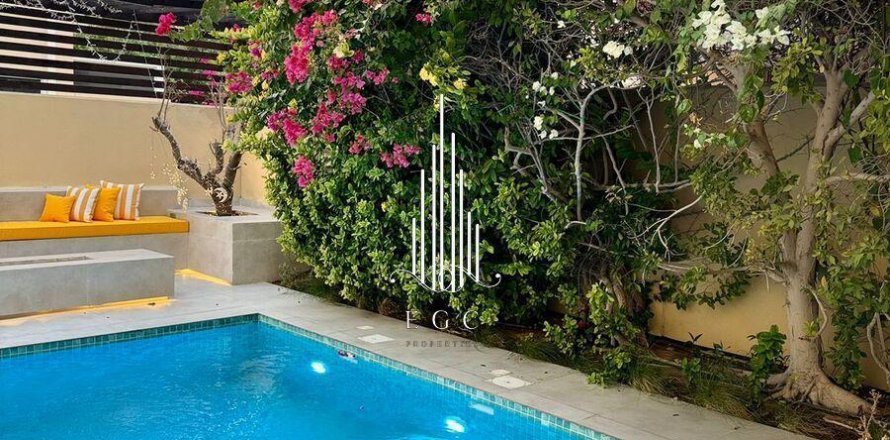 Villa in Khalifa City, Abu Dhabi, UAE 4 bedrooms, 324.3 sq.m. № 547217