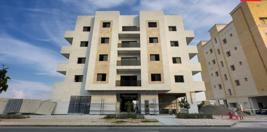 Building in Wadi Al Safa 2, Dubai, UAE 930.5 sq.m. № 624712