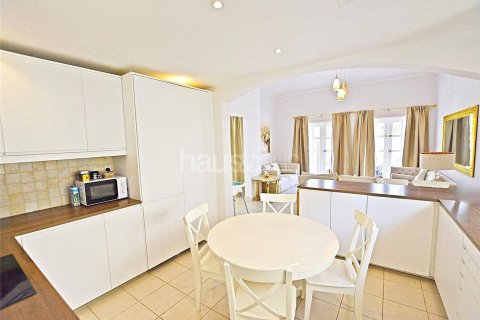 Villa itt: Meadows, Dubai, EAE, 4 hálószoba, 332 m², azonosító: 626962 - fénykép 2