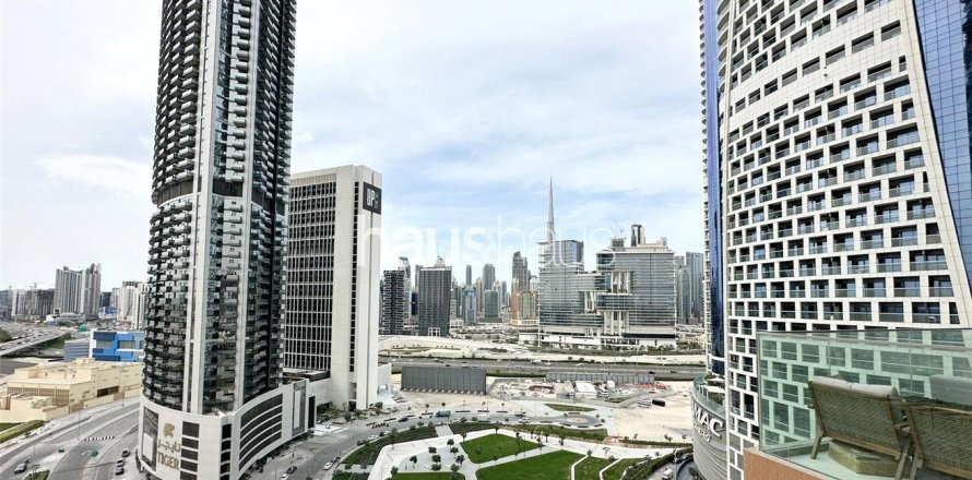 Dupleks asukohaga Business Bay, Dubai, AÜE: 1 magamistoaga, 109 m² Nr 627044