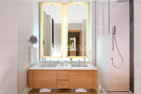 Dupleks di Business Bay, Dubai, UAE 2 bilik tidur, 178 meter persegi № 627042 - foto 5