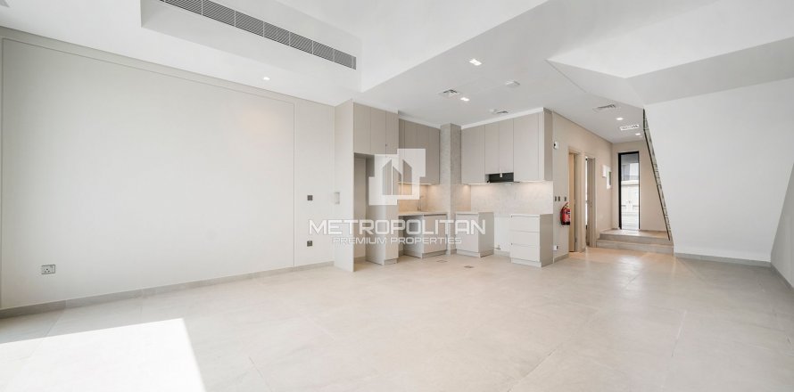 Shtëpi në qytet në Mohammed Bin Rashid City, Dubai, Emiratet e Bashkuara Arabe 2 dhoma gjumi, 131 m2. № 593680