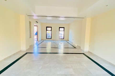Vila v Al Salam Street, Abu Dhabi, SAE 4 ložnice, 255.5 m² Č.: 589242 - fotografie 2