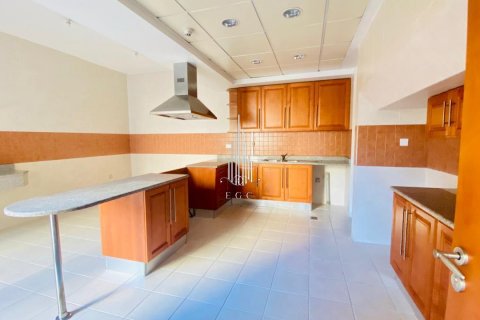 Vila v Al Salam Street, Abu Dhabi, SAE 4 ložnice, 255.5 m² Č.: 589242 - fotografie 17