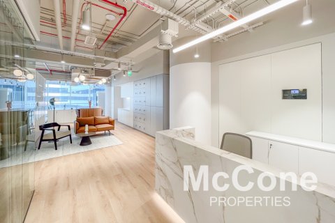 Kancelář v Sheikh Zayed Road, Dubai, SAE 212 m² Č.: 586852 - fotografie 8