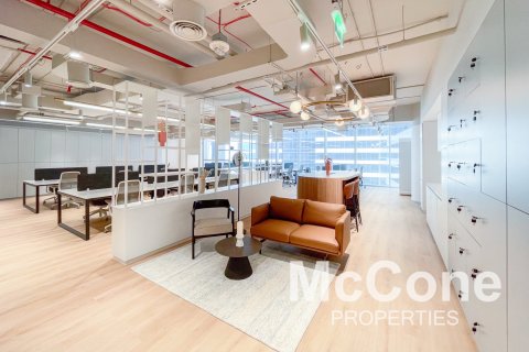 Kancelář v Sheikh Zayed Road, Dubai, SAE 212 m² Č.: 586852 - fotografie 2