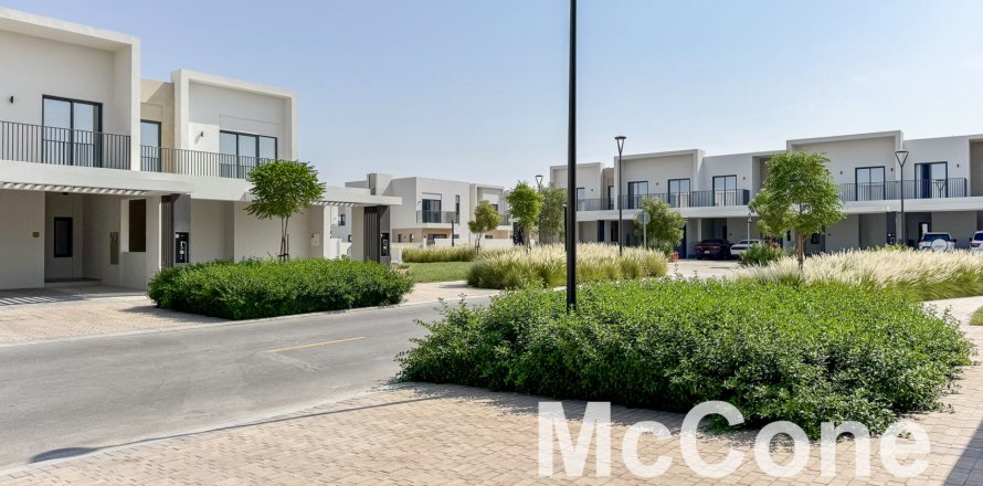 阿联酋 Dubai Dubai South (Dubai World Central) 联排别墅  3 卧, 141.4 平方米 , 编号 586889