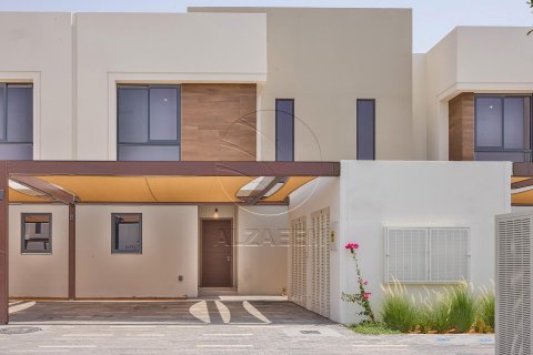Townhouse on the Yas Island, Abu Dhabi, UAE 3 bedrooms, 214 sq.m. № 615450 - photo 2