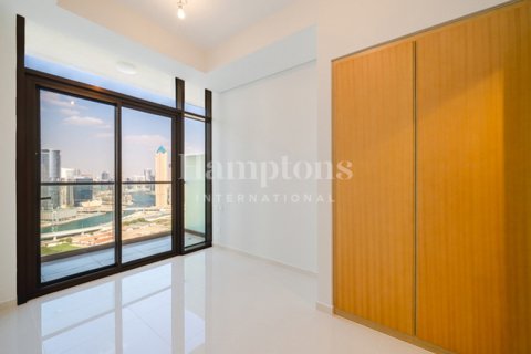 Business Bay, Dubai, UAE의 임대용 아파트 침실 2개, 75.54871960제곱미터 번호 583930 - 사진 16