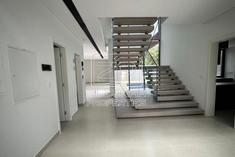 Vilë në Tilal City, Sharjah, Emiratet e Bashkuara Arabe 5 dhoma gjumi, 622.4 m2. № 589881 - Foto 4