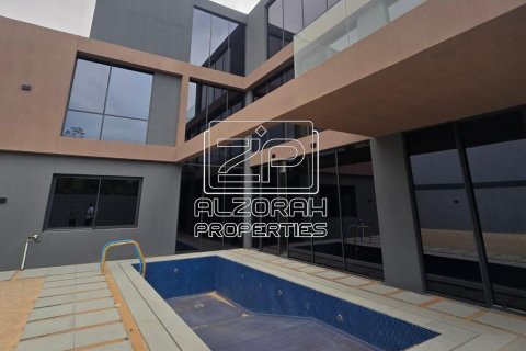 Vilë në Tilal City, Sharjah, Emiratet e Bashkuara Arabe 5 dhoma gjumi, 622.4 m2. № 589881 - Foto 2