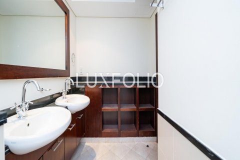 Appartamento in affitto a The Views, Dubai, EAU 1 camera da letto, 80 mq. № 627261 - foto 11