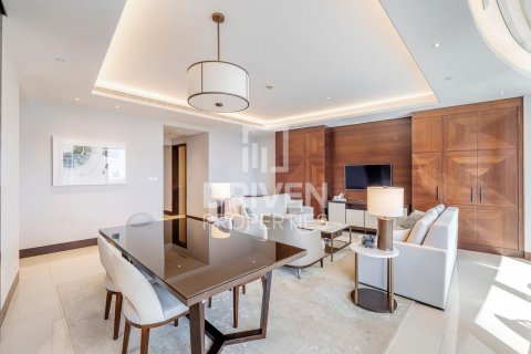 Apartment in Downtown Dubai (Downtown Burj Dubai), Dubai, UAE 3 bedrooms, 188 sq.m. № 504923 - photo 5