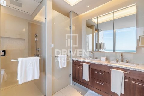 Apartment in Downtown Dubai (Downtown Burj Dubai), Dubai, UAE 3 bedrooms, 188 sq.m. № 504923 - photo 13